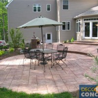 stamped-circle-patioW stamped-circle-patioW