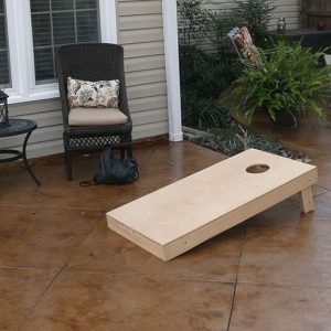 wide-shot-of-patio-with-pattern-in-concrete wide-shot-of-patio-with-pattern-in-concrete